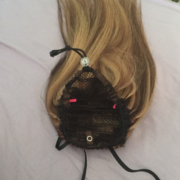 đź–¤Cheer Hairđź–¤ - Picture 5 of 8